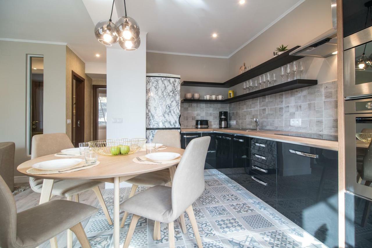 Apartment Elias Cluj-Napoca Ngoại thất bức ảnh