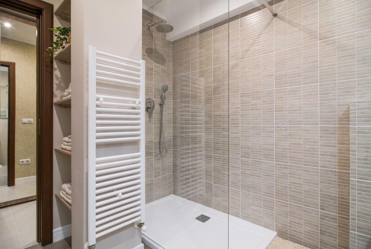 Apartment Elias Cluj-Napoca Ngoại thất bức ảnh